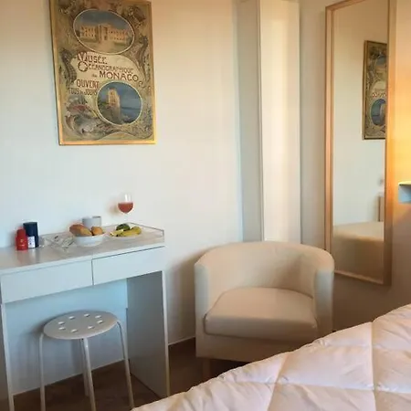 Grande Terrasse Vue Mer& Jacuzzi Appartement *